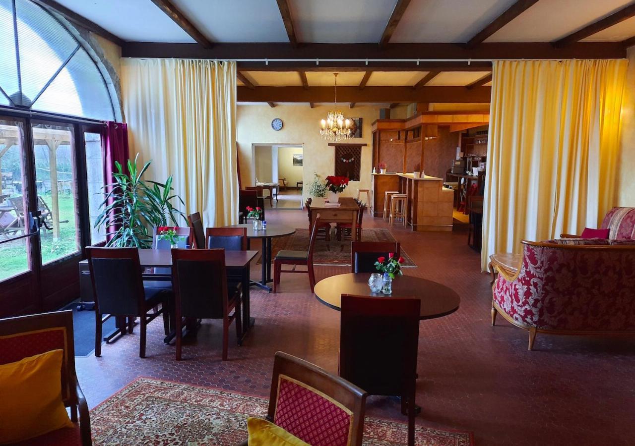 Domaine Lou Castet Bed & Breakfast Tuzaguet Екстериор снимка